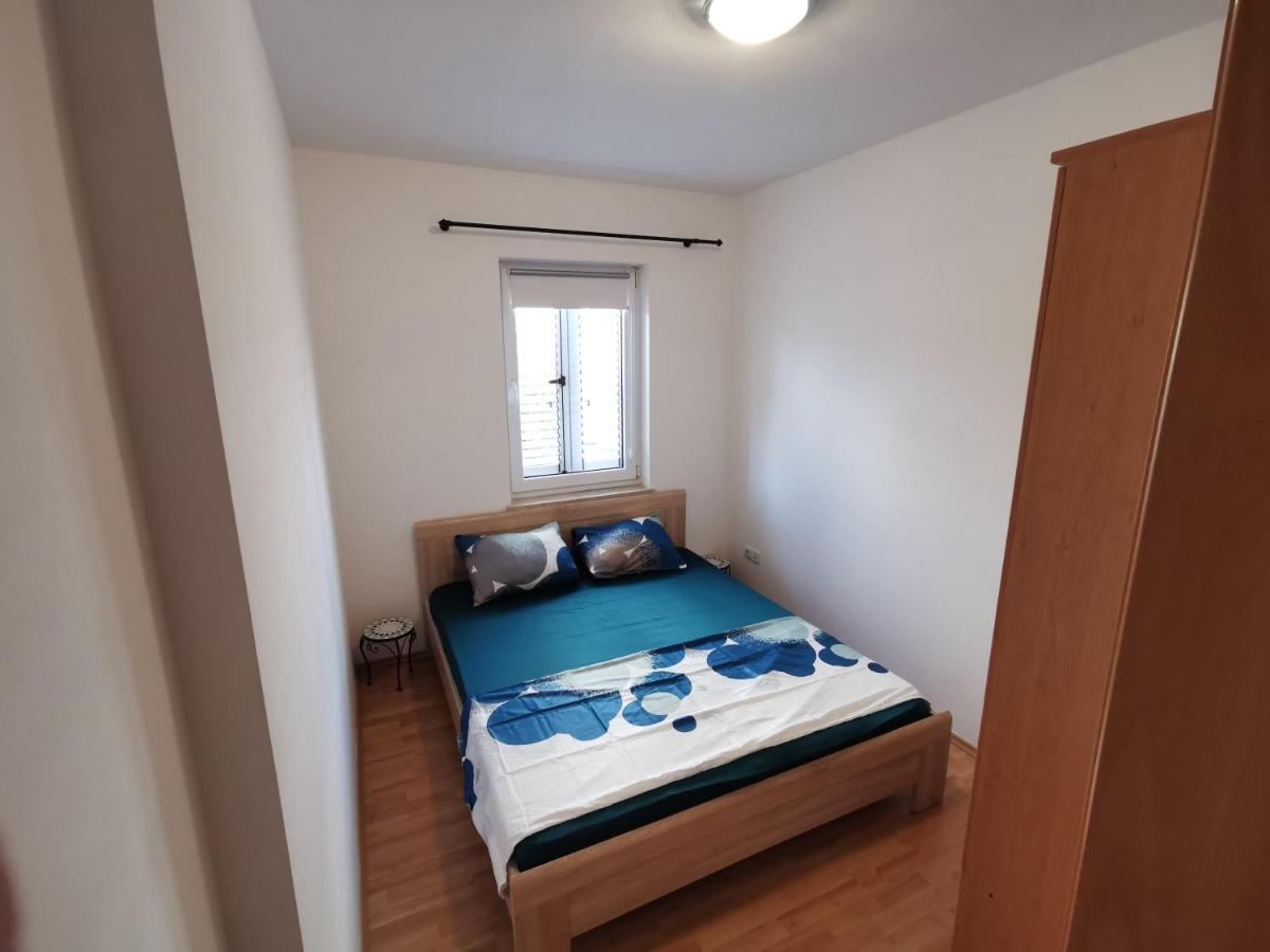 Nico Apartment โนวาลยา ภายนอก รูปภาพ
